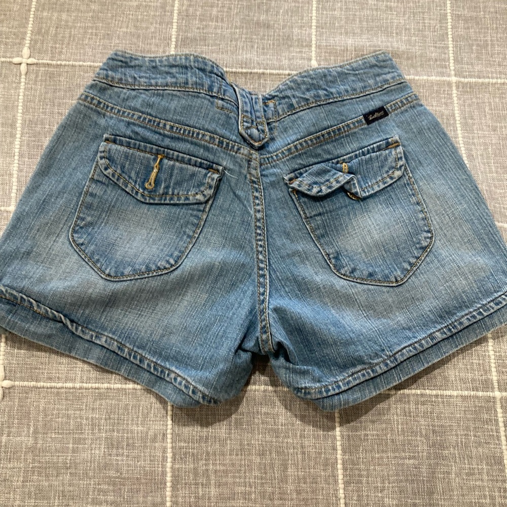 Shorts - Picture 2 of 2